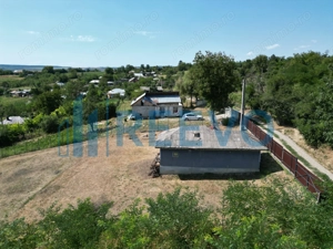 Casă și teren de vânzare în Parincea jud. Bacău. - imagine 8