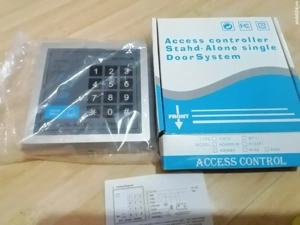 Control acces pe cod numeric 4cifre pt. yala electrica, 12v