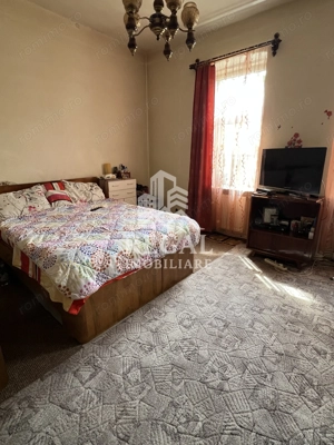 Casă spațioasă pe strada Carpați – zona Ceangăi - imagine 2