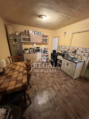 Casă spațioasă pe strada Carpați – zona Ceangăi - imagine 4