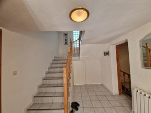 Resita Vila si Pensiune P+2+Mansd.827 Mp.Comision ZERO Cumparator - imagine 16