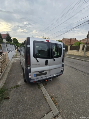 Renault Trafic 8+1 locuri - imagine 4