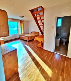 Proprietate unică în centrul Buftei   1.807 mp teren + 2 case + grădină superbă. - imagine 4