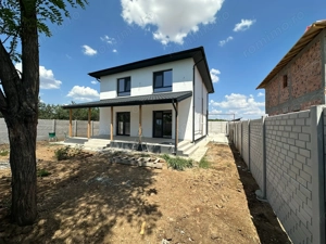 Vilă Modernă 5 Camere   3 Băi   370 mp Teren | Comuna Berceni, Lângă Bulevard - imagine 3
