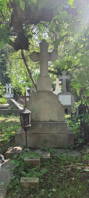 Loc de veci în cimitirul Bellu' Ortodox