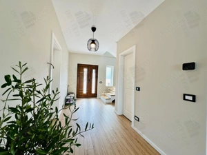 Casă Elegantă cu Garaj în Berceni   Aproape de Metrou, Curte Generoasă - imagine 4