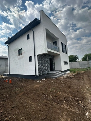 Casă P+1, 5 Camere   Model Mediteranean Pablo   470 mp Teren - imagine 4