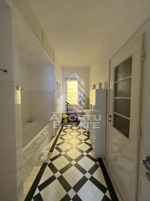 Apartament 4 camere cu poziție ultracentrala - imagine 7