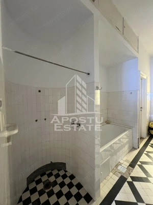 Apartament 4 camere cu poziție ultracentrala - imagine 3