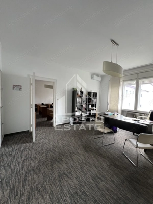 Apartament 4 camere cu poziție ultracentrala - imagine 12