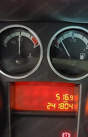 Peugeot 308 SW Panoramic - imagine 9