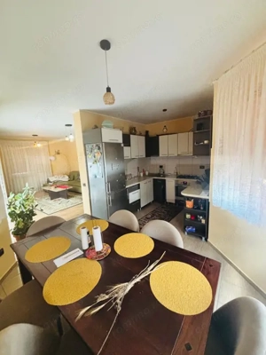 Casa cocheta, cu 4 camere, 130 mp - zona linistita  - imagine 12