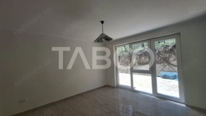 Casa de vanzare 405 mp utili 2 garaje 250 mp terase Slimnic Sibiu - imagine 14