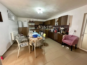 Casă superbă de vânzare – 380 mp utili, 1000 mp teren - imagine 13