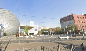 Zona Politehnica sp 60 mp trafic intens pietonal