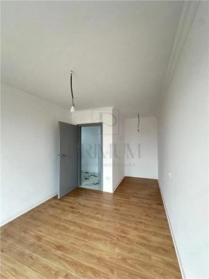 GIROC - 2 Camere - Etajul 2 - Decomandat - Parcare inclusa - imagine 3