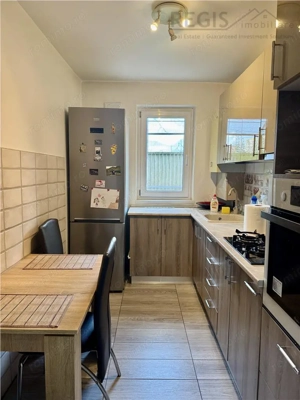 Apartament 3 camere, Astra, decomandat - imagine 2 Apartament 3 camere, Astra, decomandat - imagine 2