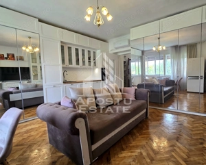 Apartament cu 2 camere, complet renovat si mobilat, zona centrala