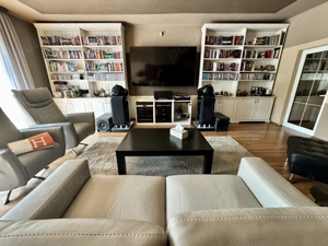 10.000 mp de teren, pădure proprie și o casă generoasă de 540 mp. - imagine 3