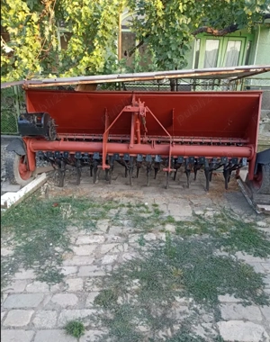 Semanatoare paioase cu brazdare 