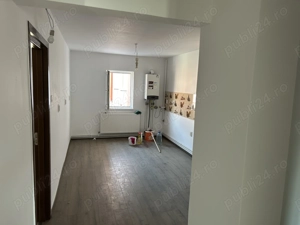 Apartament de vânzare cu 4 camere  - imagine 8