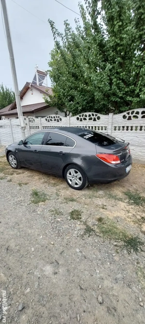 Opel Insignia  2.0 cdti - imagine 2 Opel Insignia  2.0 cdti - imagine 2