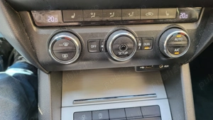 Skoda Octavia 1.4 TSI Green tec Edition    2015   Se emite factura. Vanzari in rate fixe BANCARE. - imagine 13