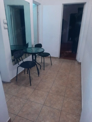 Închiriez apartament  - imagine 8