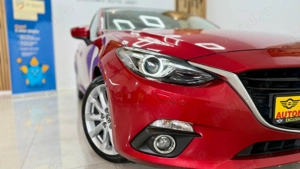 ** Mazda 3 ** - imagine 2