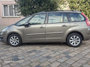 Autovehicul 7 locuri - imagine 3