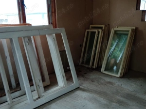 De vânzare lucruri noi și vechi