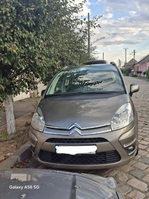 Autovehicul 7 locuri