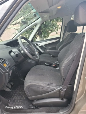 Autovehicul 7 locuri - imagine 6