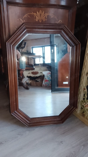 Oglinda octogonala deosebita 