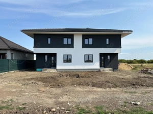 Duplex de vânzare în comuna Ghiroda, localitatea Giarmata Vii