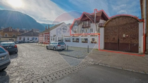 CASA CU SPATIU COMERCIAL SI PARCARE | PIATA UNIRII 12BIS BRASOV SCHEI