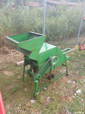 batoza de porumb cu snec capacitate mare 3.5 tone pe ora  - imagine 4 batoza de porumb cu snec capacitate mare 3.5 tone pe ora  - imagine 4