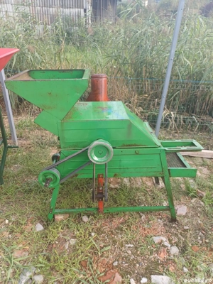 batoza de porumb cu snec capacitate mare 3.5 tone pe ora  - imagine 2 batoza de porumb cu snec capacitate mare 3.5 tone pe ora  - imagine 2