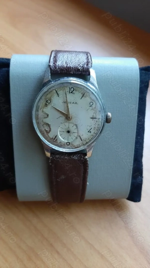 Ceas mecanic foarte vechi, marca Pobeda