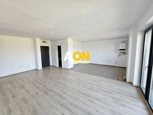 Apartament 3 camere, 82 mp, Transalpina, etaj 2, parcare inclusă - imagine 3
