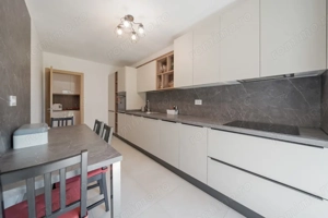 Parcului 20-Expozitiei*Mobilat si utilat modern* Vedere gradina  - imagine 9