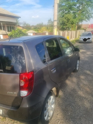 Mitsubishi Colt 1.3 2011 - imagine 3