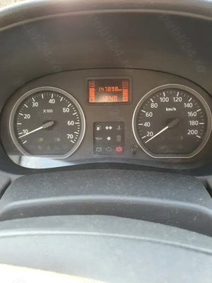 Vând Dacia sandero  - imagine 2