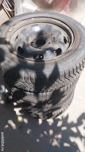 Roti de iarna Pirelli 185/65 r15 88T M+S, jante 6Jx15 et23 t101