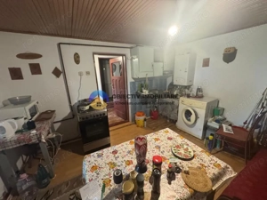  Casă tradițională de vânzare în comuna Podoleni, jud. Neamț - imagine 9