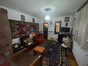  Casă tradițională de vânzare în comuna Podoleni, jud. Neamț - imagine 13