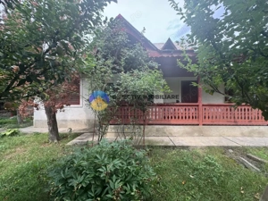  Casă tradițională de vânzare în comuna Podoleni, jud. Neamț - imagine 15