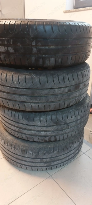 Cauciuc Michelin cu geanta în 5 prezoane 195/65 R15