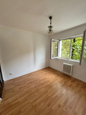 Vând apartament 2 camere, et 1, semidecomandat  - imagine 9