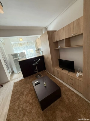 Proprietar-Închiriez Garsonieră